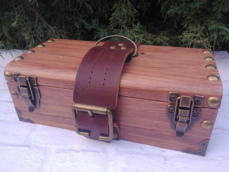 Unique Treasure chest with lock Large wooden chest with handle Keepsake box for men Vintage jewelry chest Rustic wood Memory box for dad