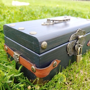 Black treasure chest with lock and key, Keepsake chest, Wood jewelry chest, Vintage chest, Rustic wood chest, Memory box for men