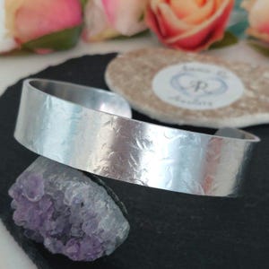 XL Hammered Aluminum Cuff Bracelet: Unisex Rustic Bangle, Plus Size Fit