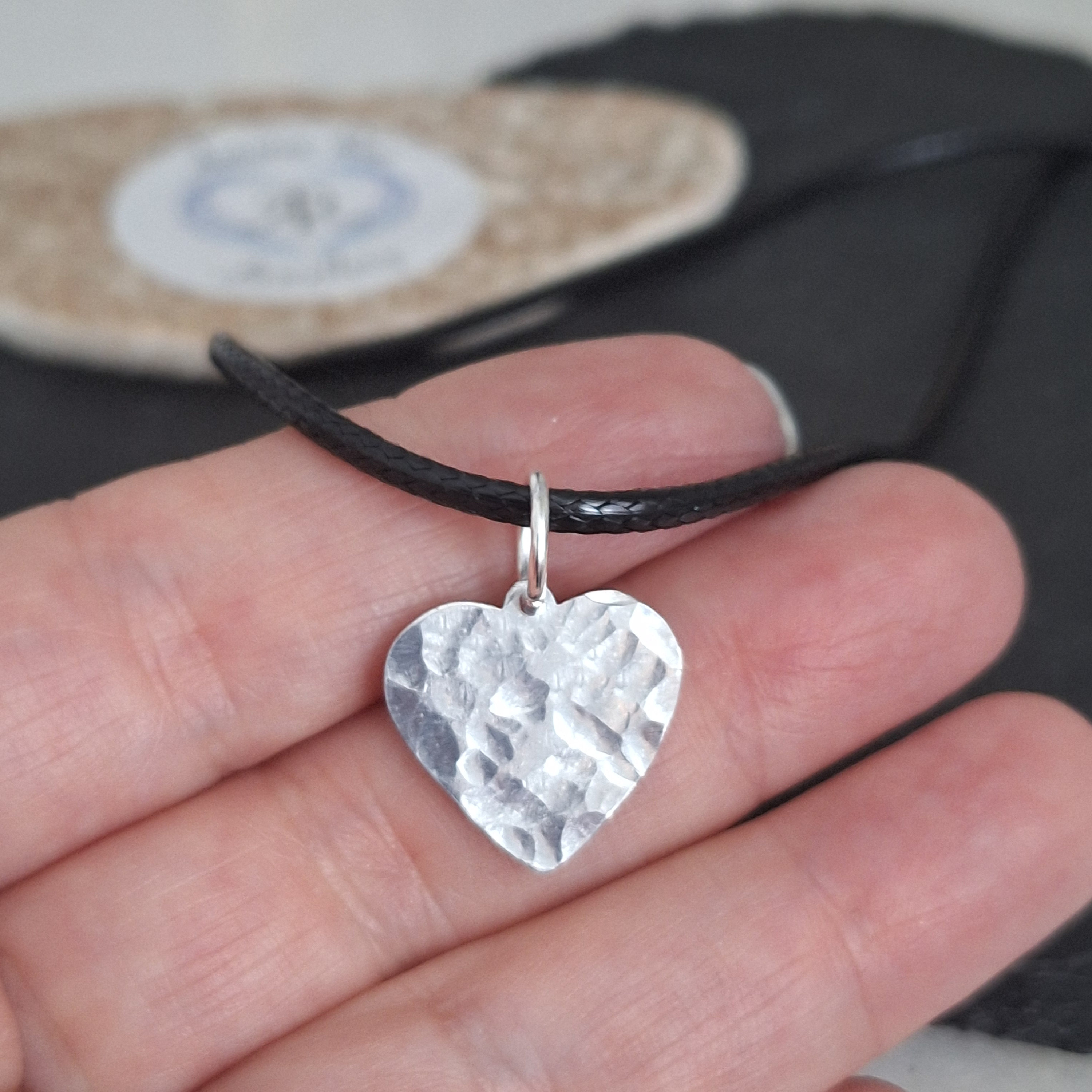 Hammered Heart Cord Necklace,faux Leather Cord Necklace