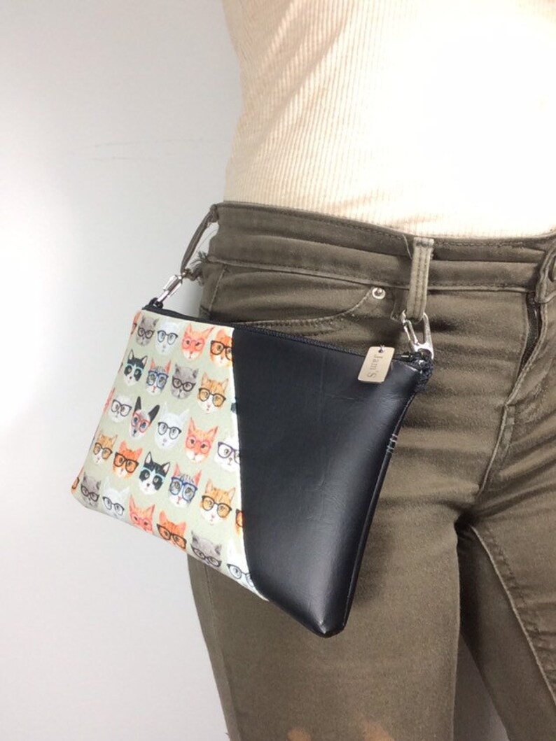 travel bag around waist