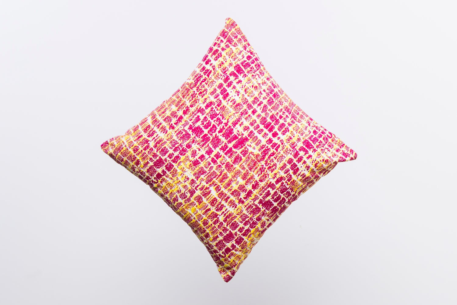 Housse de Coussin Into The Wild en Tissu Wax