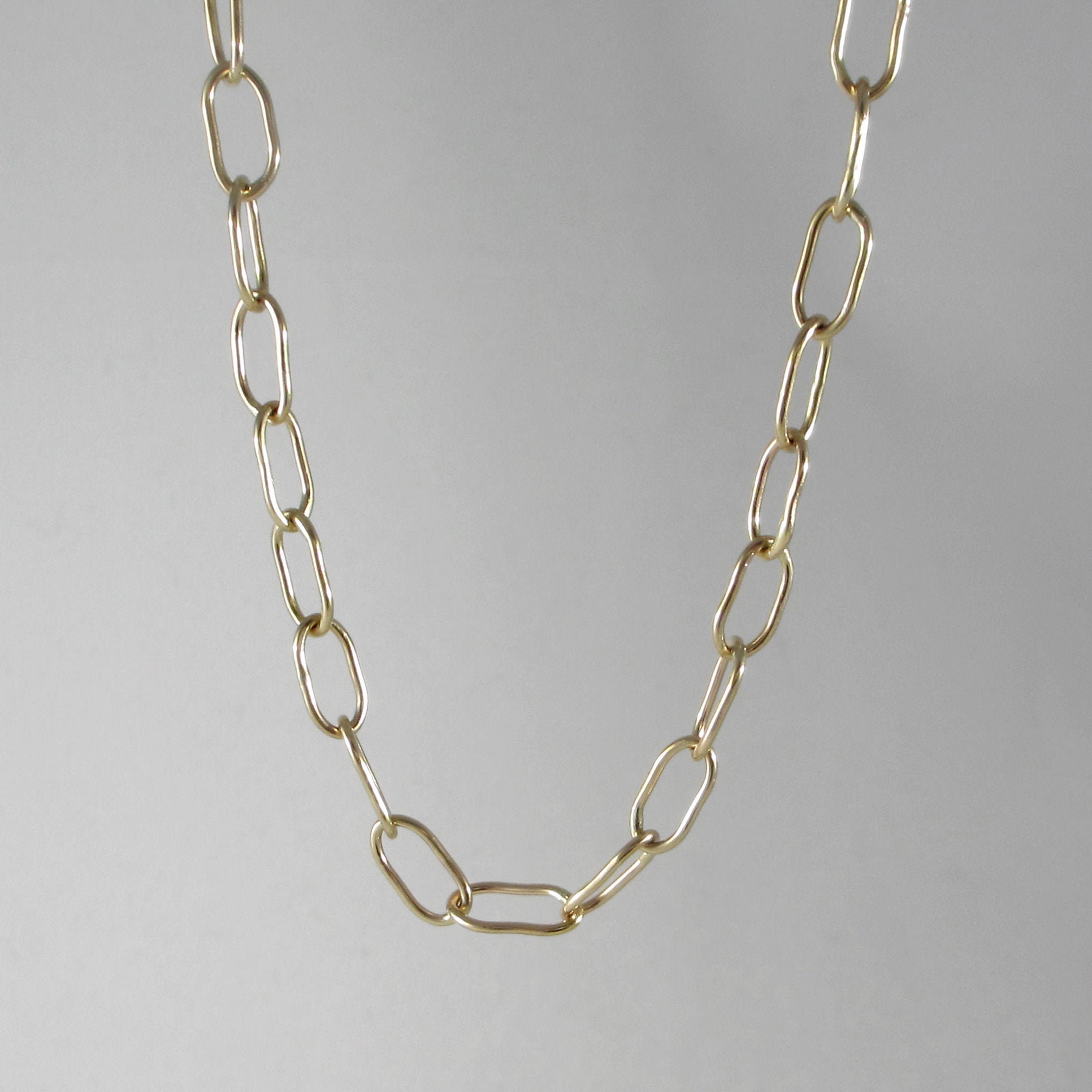 14K Gold Thin Elongated Oval Link Chain Necklace, Small Size Link – Nana  Bijou