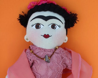 Frida Kahlo Doll, Mexican Doll, Handmade Frida Kahlo Doll, Mexican Cloth Doll, Fabric Rag Doll, Muñeca Frida Kahlo, Artesania Mexicana