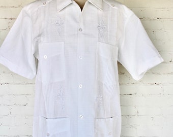 Guayabera. Mens Mexican Traditional Shirt. Guayabera for Men. Linen Guayabera. Mexican Guayabera. Men's Mexican Clothing. Gifts for Him
