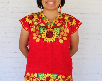 Embroidered Floral Blouse, Mexican Women’s Top, Frida Kahlo, Mexican Artisanal Blouse, Mexican Floral Top, Colorful Top from Mexico