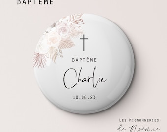 Badge baptême ou communion Fleuri personnalisé