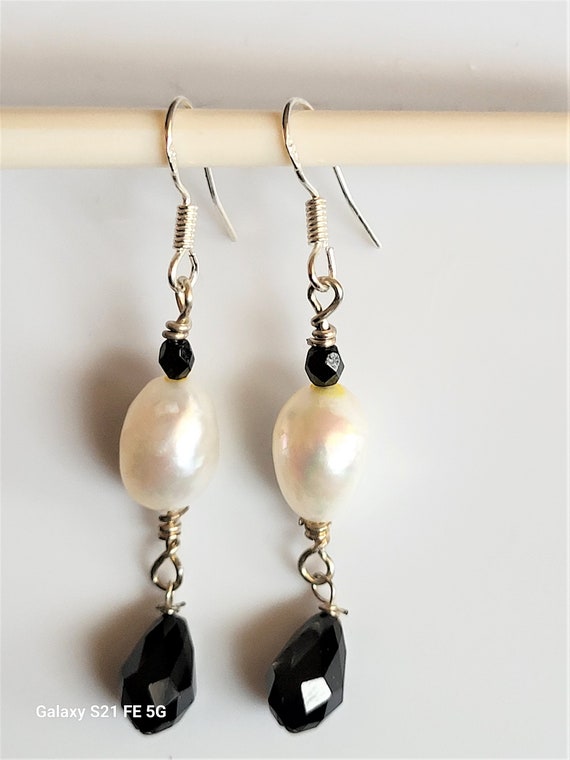 Silver Peacock Cultured Freshwater Pearl and Swarovski(R) Crystal Earrings Silver Peacock Cultured Freshwater Pearl and Swarovski(R) Crystal Earrings