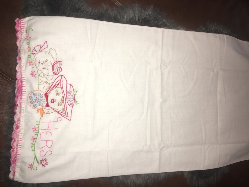 Vintage Embroidered Pillowcase set