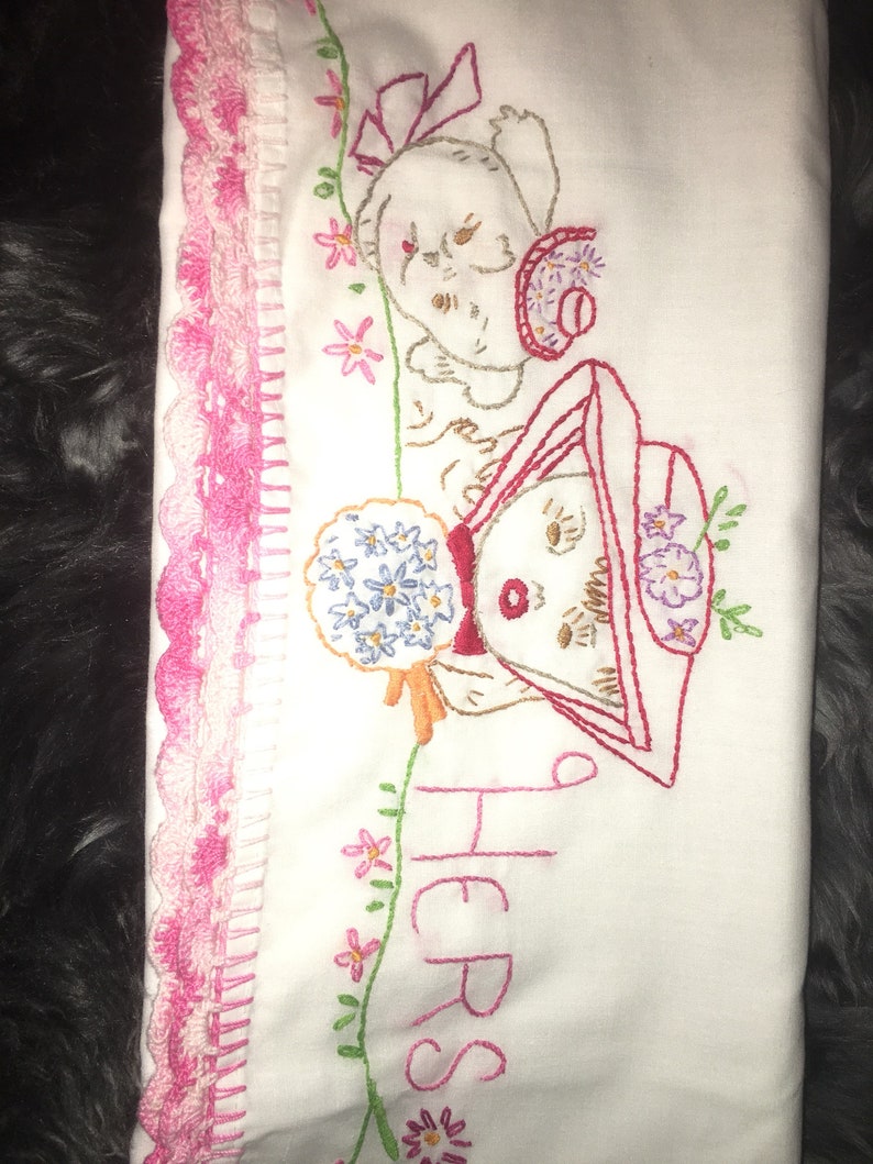 Vintage Embroidered Pillowcase set