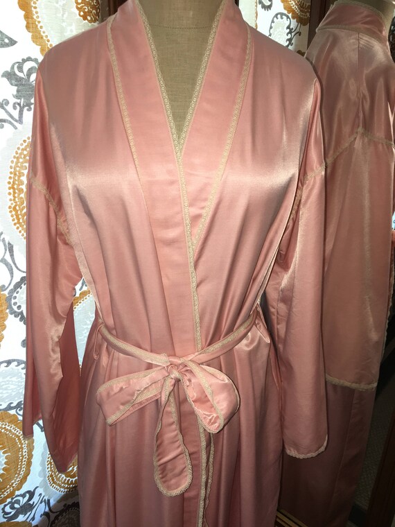Vintage robe