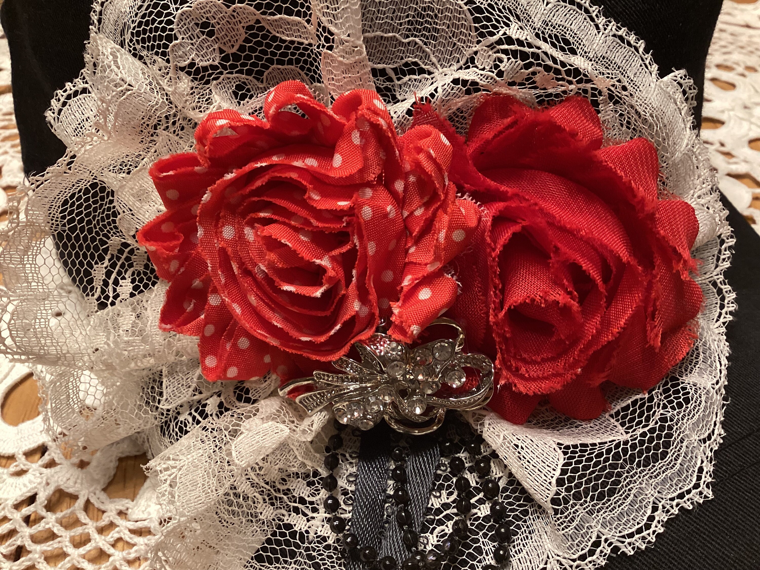 Embellished Red Cap with Floral Accents Beautiful Red Poppy Flower Print Outdoor Hat Men Women  main image 4