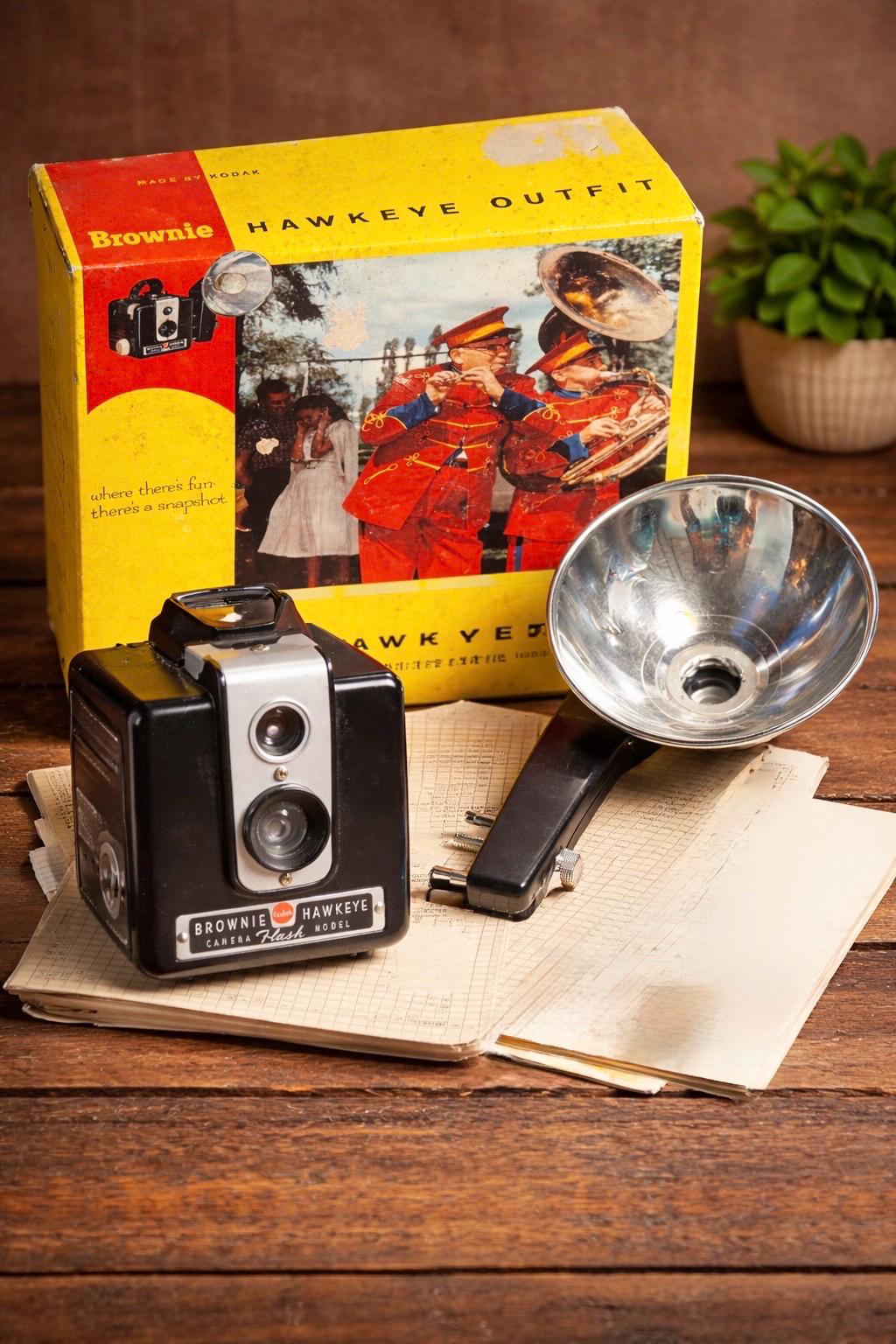 Hawkeye Brownie Camera - Etsy