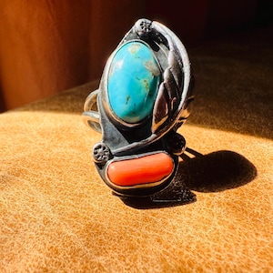 Vintage Navajo Turquoise & Coral Ring – Old Pawn Southwestern Statement Piece | Size 6