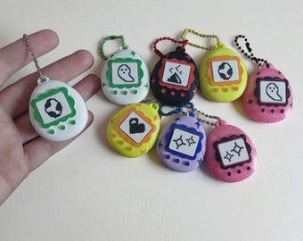 Colorful retro virtual pet Fidget clicker keychain / 3d printed animal figurine knick knack Fidget clicker cute 90s keychain