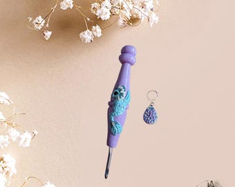Aguja de crochet de dragón de arcilla polimérica color lavanda azul claro / aguja de crochet de huevo de dragón / aguja de crochet de dragón de arcilla accesorio de tejido