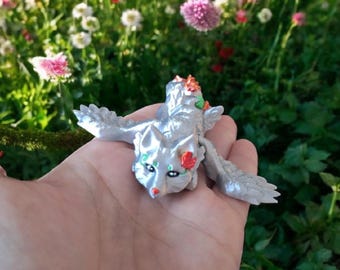 3D painted baby fae fox / 3d printed silver fox keychain / 3d printed and painted animals figurine knick knack Fidget bag charm key chain