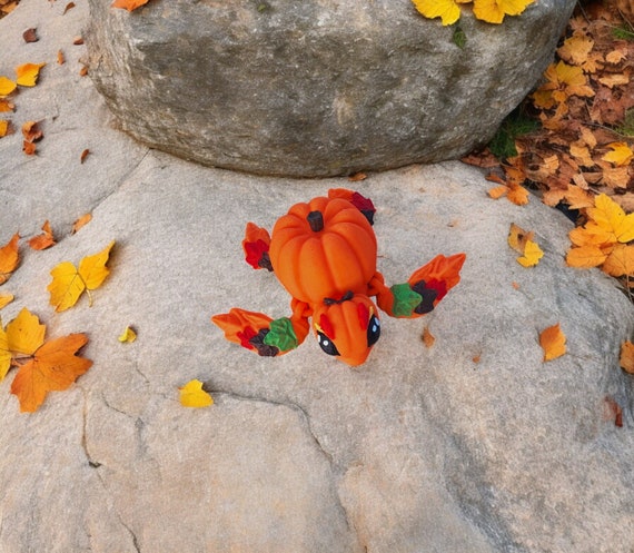 3D articulated orange autumn leaf pumpkin turtle animals / fall leaf autumn pumpkin turtle knick knack Fidget figurines keychain bag charm