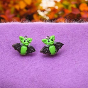 Kawaii green frankenstein bat charm / polymer clay halloween charms / clay charm jewelry / bat charm stitch marker progress keeper