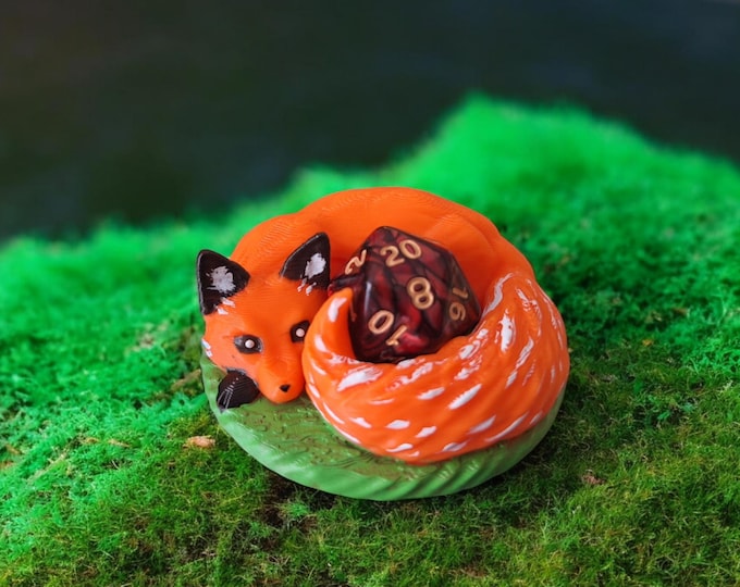 Hand painted 3D small fox dice guardian / playful orange fox dice buddy / 3d printed d20 dice guardian
