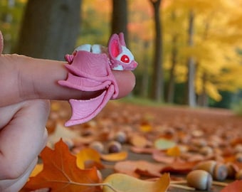 Mini pipistrello albino piccolo e carino, animale di Halloween, stampato in 3D / animali pipistrello nero stampato in 3D / statuette Fidget in 3D a forma di pipistrello bianco