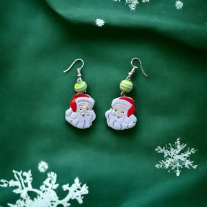 Kawaii clay santa claus earrings / polymer clay vintage santa holiday earrings / christmas holiday winter jewelry / clay santa earrings