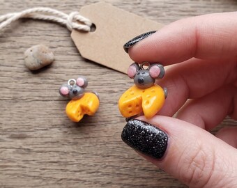 Kawaii mouse charms / polymer clay mouse in cheese charms / kawaii animal charms / kawaii mouse jewelry