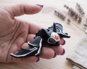 3D painted articulated cute bat halloween animal / 3d printed black bat animals / 3d sugar skull floral bat knick knack Fidget figurines