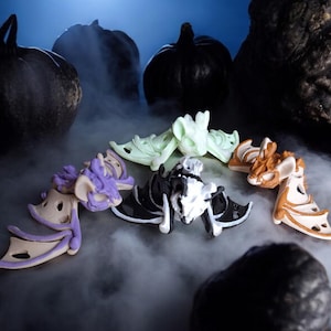 Bemalter 3D Gelenk hohl Fledermaus Halloween Tier / 3D gedruckte schwarze Fledermaus Tiere / 3D Druck Knochen Fledermaus Schnickschnack Fidget Figuren leuchten