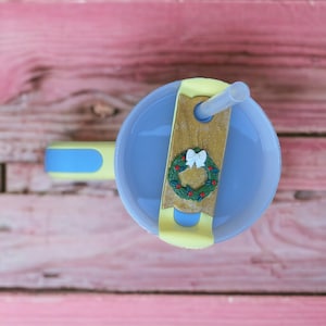 Polymer clay straw tag tumbler topper / clay tumbler accessories / holiday wreath tumbler topper straw tag / Christmas tumbler accessories