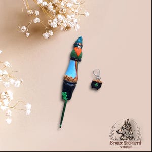 Polymer clay st Patrick's day irish gnome crochet hook / rainbow crochet hook / clay pot of gold leprechaun crochet hook knitting accessory