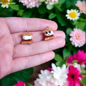 Polymer clay smores charms / cute kawaii clay sweets charms smores dessert jewelry charm stitch marker progress keeper notions