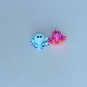 Ciondoli kawaii a forma di polpo / ciondoli in pasta polimerica / ciondoli kawaii / gioielli kawaii / ciondoli kawaii a forma di calamaro