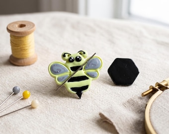 Polymer clay magnetic cute bee needle minder / bumblebee needle minder / sewing cross stitch accessory needle keeper