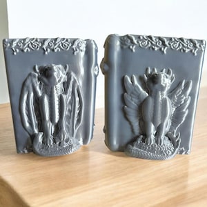 Painted 3D metallic silver dragon book box / dragon trinket box / 3d printed dragon knick knack organizer box