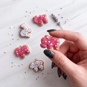 Kawaii decorative set of 5 animal cookie charms / polymer clay pink white charms / kawaii food charms jewelry progress keepers stitchmarker