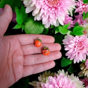 Polymer clay pumpkin charms / cute kawaii clay jack o lantern Halloween charms holiday jewelry stitch marker progress keeper notions