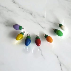 Polymer clay Christmas lights charm set / polymer clay Christmas holiday charms jewelry stitch marker progress keeper notions