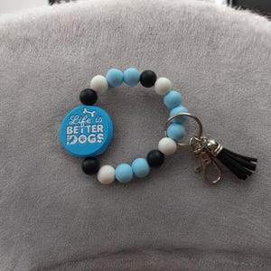 Silikon Perlen Armband Schlüsselanhänger Leben ist besser mit Hunden / Hund Mama Papa Silikon Perlen Armband Schlüsselanhänger / Tasche Accessoires Schlüsselanhänger Geschenk