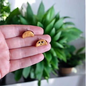 Polymer clay taco charms / cute kawaii clay taco food charms / clay taco jewelry charm stitch marker progress keeper notions