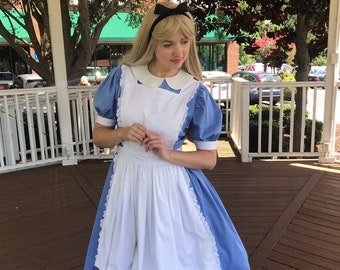 Alice in Wonderland Cosplay (preorder)