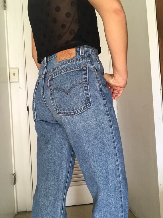 levis high waist mom jeans