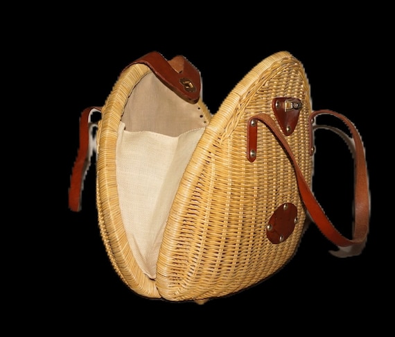 Vtg Wicker Teardrop Shape Handbag w/ Leather Hand… - image 3