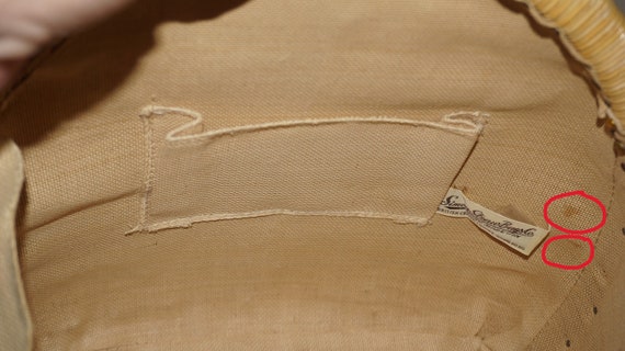 Vtg Wicker Teardrop Shape Handbag w/ Leather Hand… - image 8