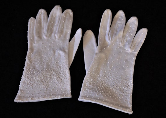 Vtg Women’s Gloves, Beaded Ivory, Size 7, Handmad… - image 4