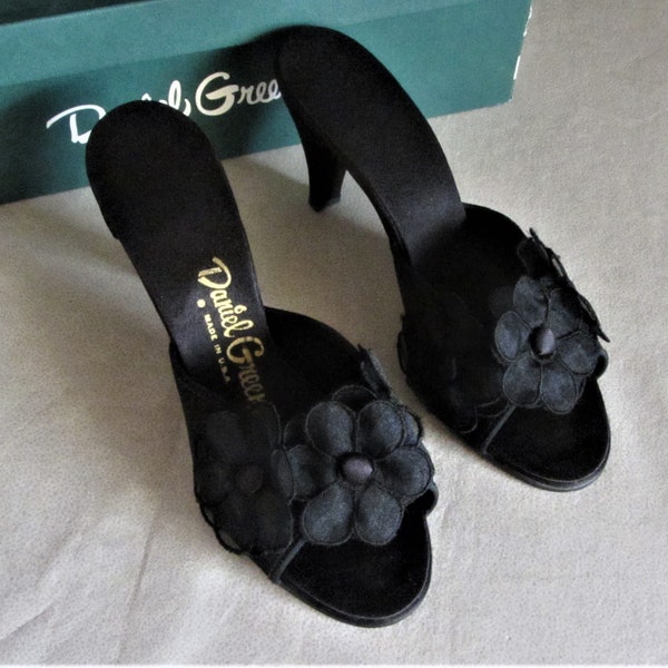 NIB Sexy Black Boudoir Peep-Toe Pin-up Heels, Daniel Green, Size 5 1/2, Vintage 60s – 70s