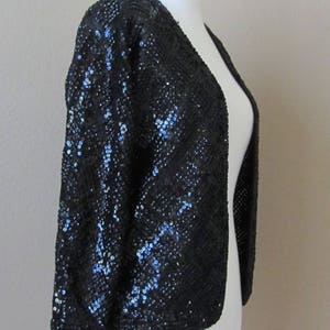 Pull Vintage Laura Aponte Roma Rouge à Motifs Crochet - Taille S, Occasion En Très Bon état