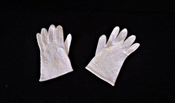 Vtg Women’s Gloves, Beaded Ivory, Size 7, Handmad… - image 2