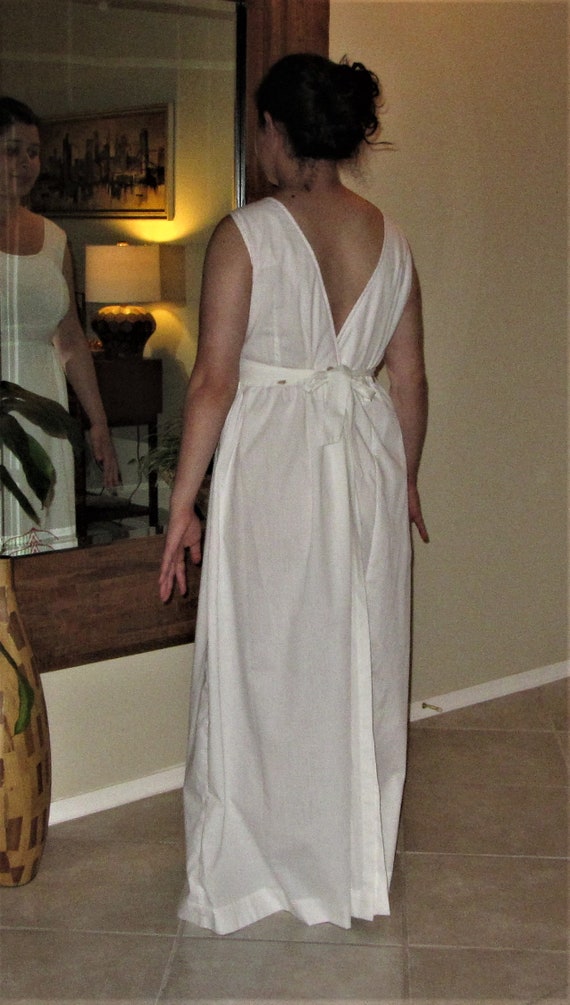 White Full-Length Empire Waist Sleeveless Wrap Su… - image 4