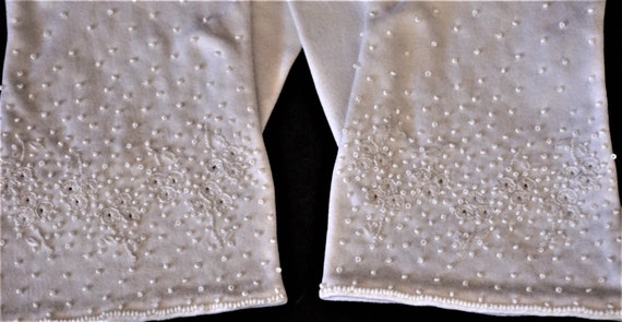 Vtg Women’s Gloves, Beaded Ivory, Size 7, Handmad… - image 5